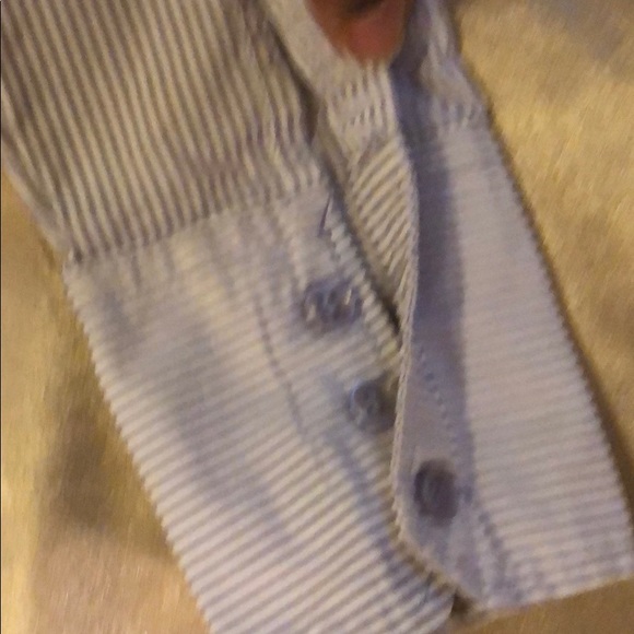 New York and Company ladies button up shirt. - Picture 6 of 7